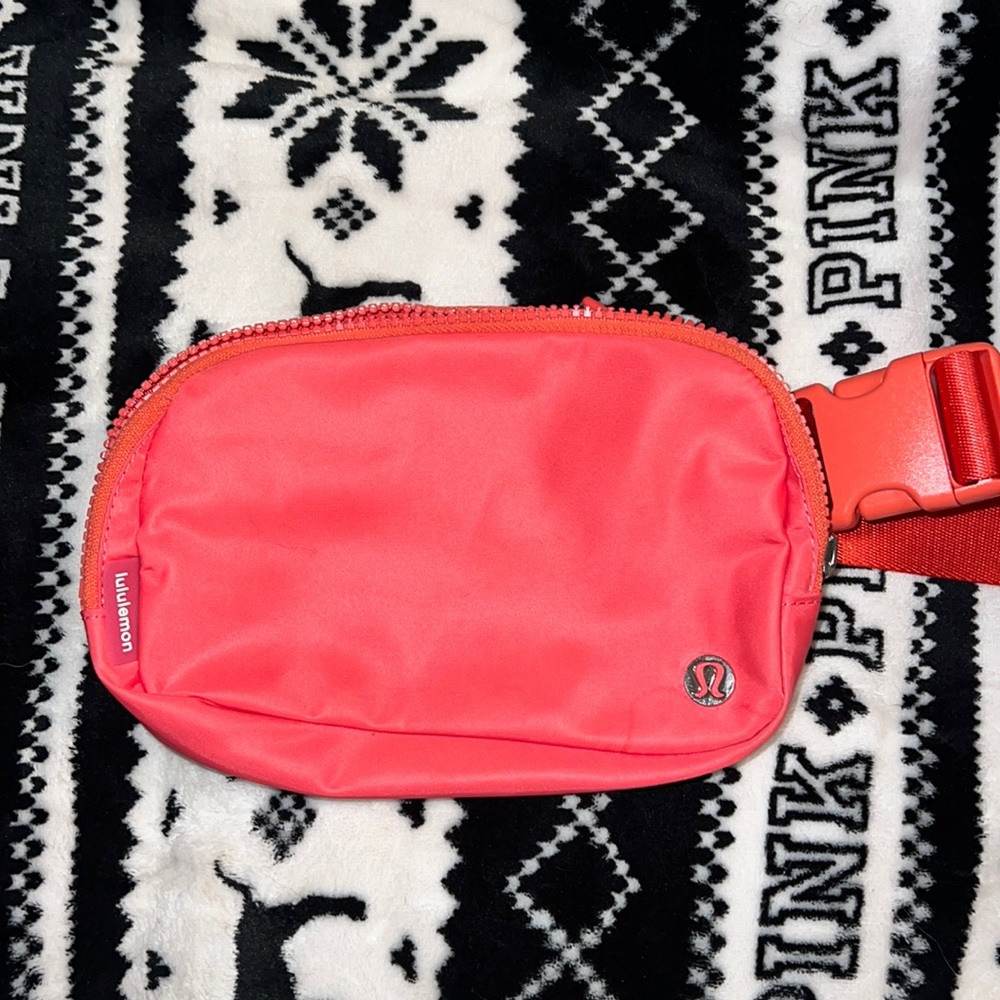 coral lululemon belt bag